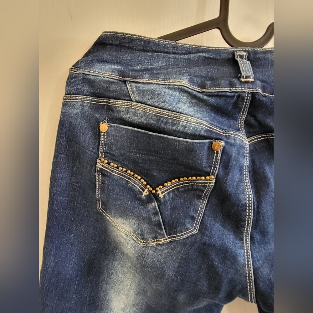 Jeans - Picture 6 of 6